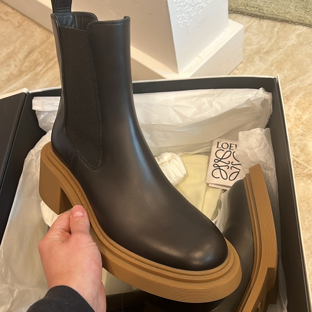 NWTIB LOEWE leather/rubber boots